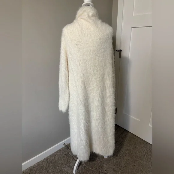 Express Longline Eyelash Texture Cardigan - Picture 3 of 5